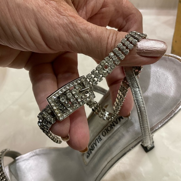 Manolo Blahnik Rhinestone Ankle Strap 4.25”Stiletto Sandal Crystal Heels, Sz 8.5 - Picture 10 of 16